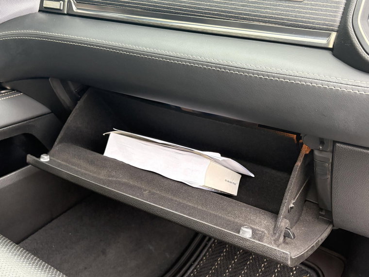 Vehicle Image 23