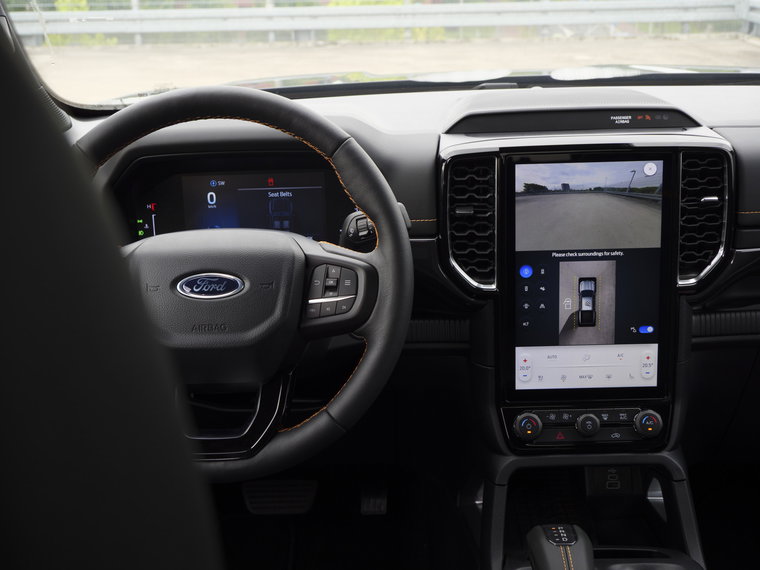 Vehicle Image 30