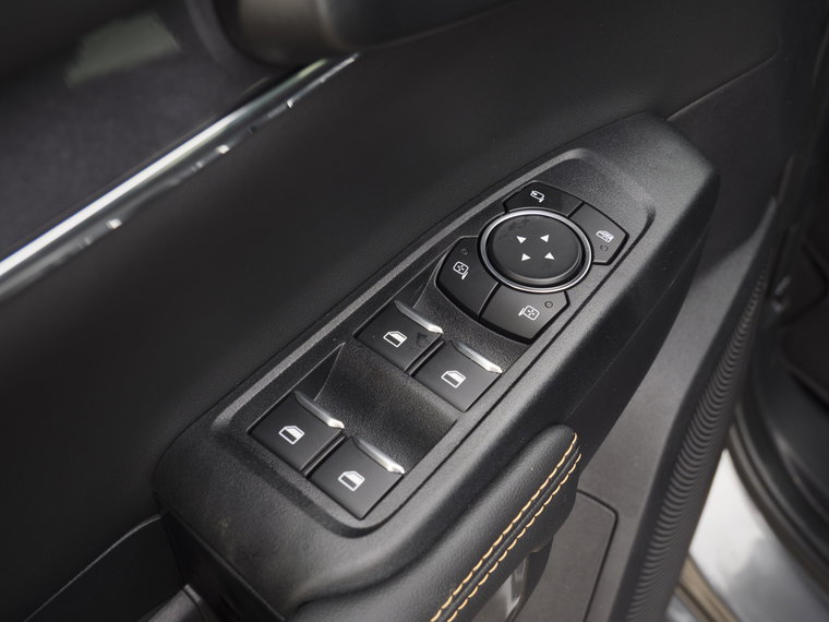 Vehicle Image 48