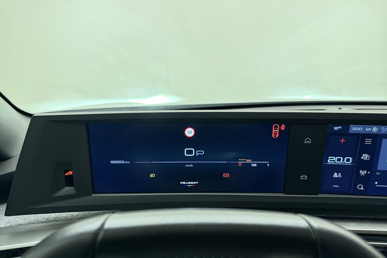Vehicle Image 17