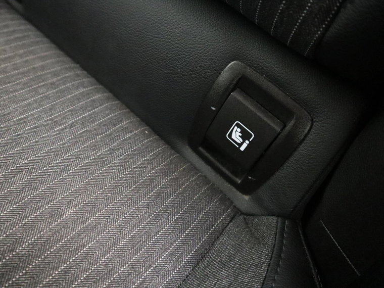 Vehicle Image 40