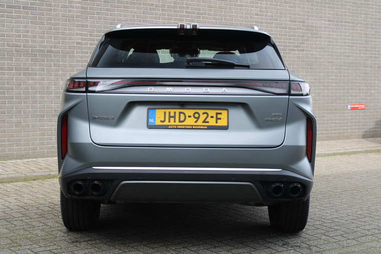 Vehicle Image 6