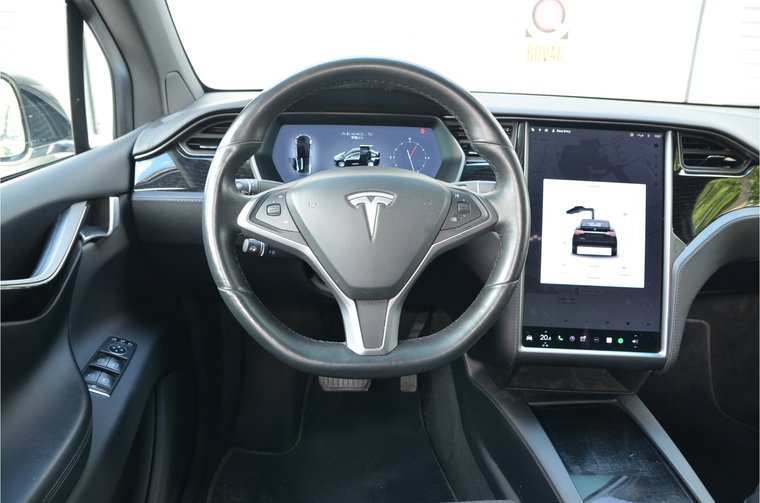 Vehicle Image 17