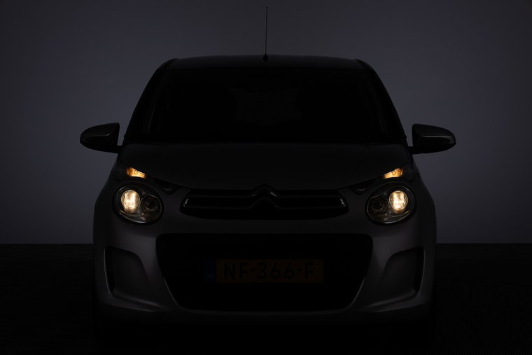 Vehicle Image 23