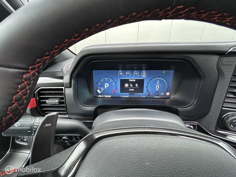 Vehicle Image 33