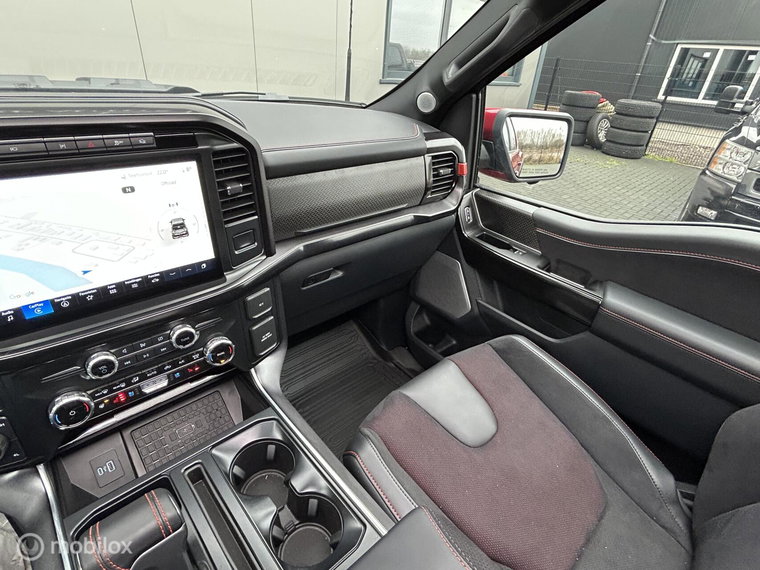 Vehicle Image 39
