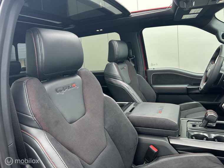 Vehicle Image 45