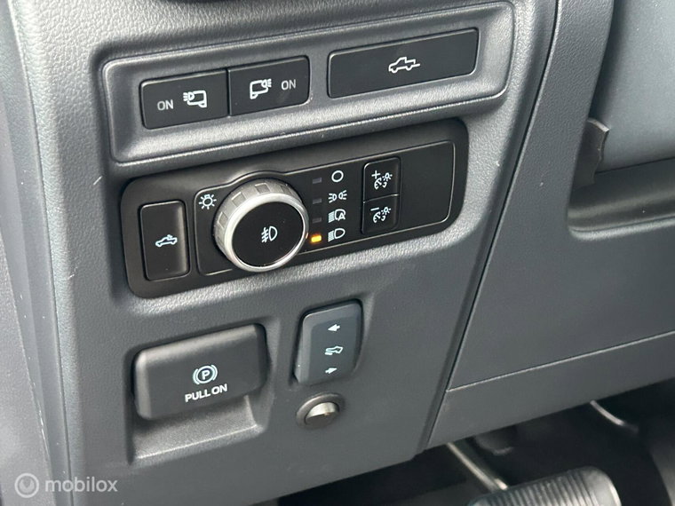 Vehicle Image 47