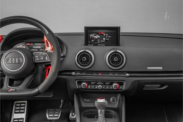 Vehicle Image 23