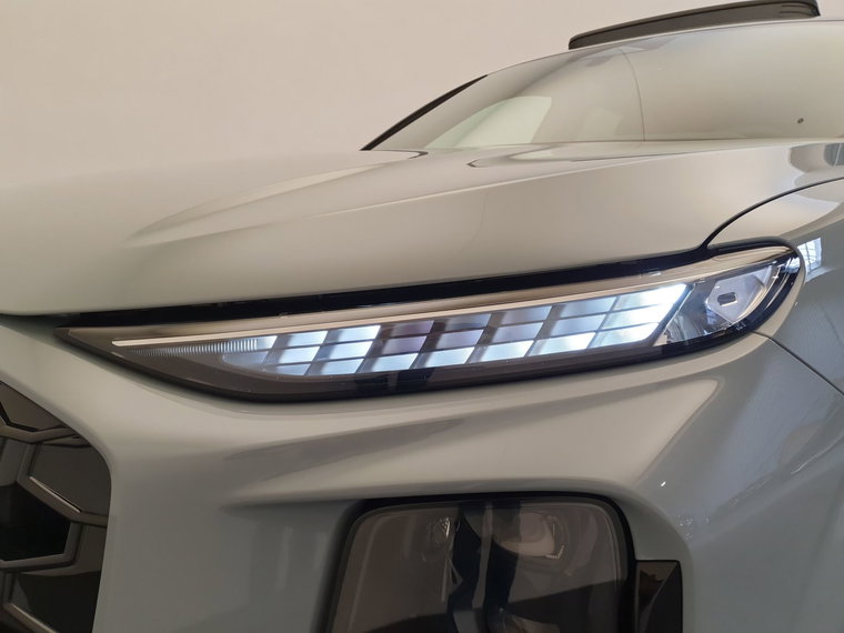 Vehicle Image 20