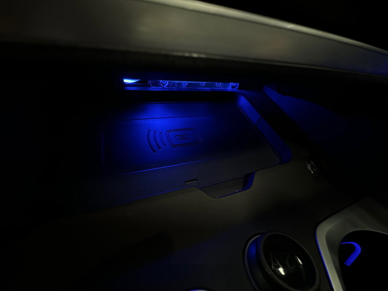 Vehicle Image 35