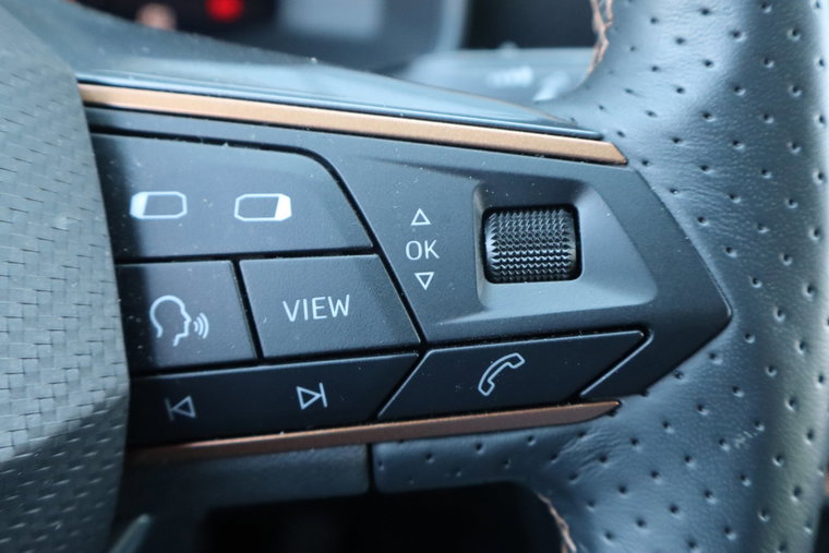 Vehicle Image 32