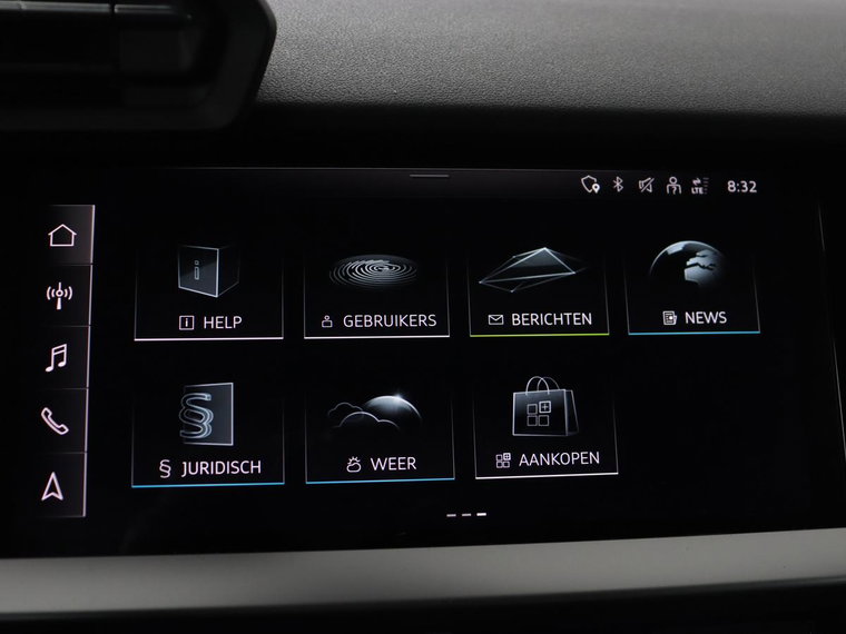 Vehicle Image 23