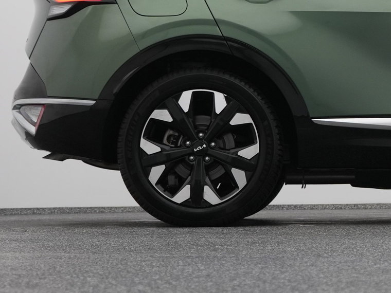 Vehicle Image 41