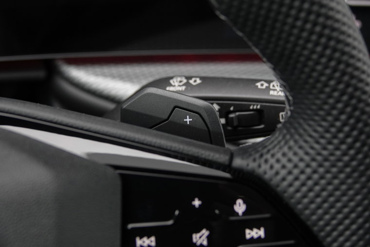 Vehicle Image 33
