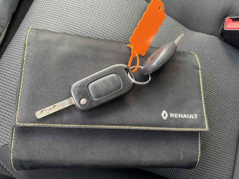 Vehicle Image 22