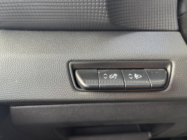 Vehicle Image 29