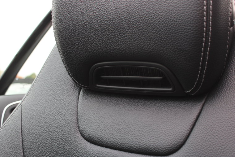 Vehicle Image 26