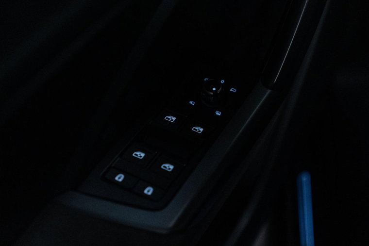 Vehicle Image 41