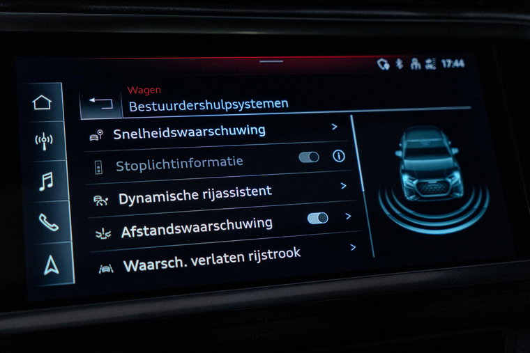 Vehicle Image 52