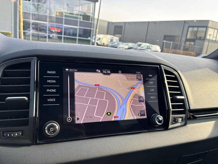 Vehicle Image 19