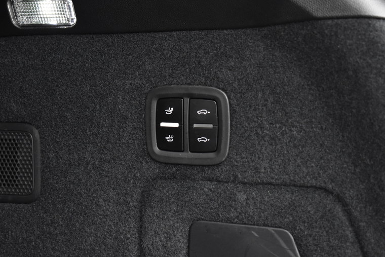 Vehicle Image 43