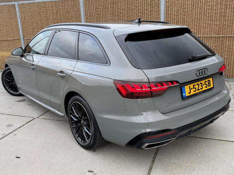 Vehicle Image 32