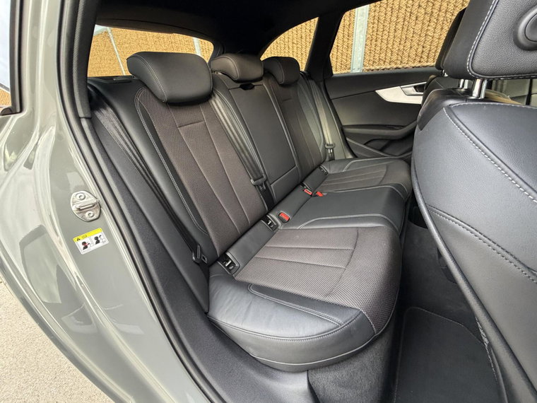 Vehicle Image 45