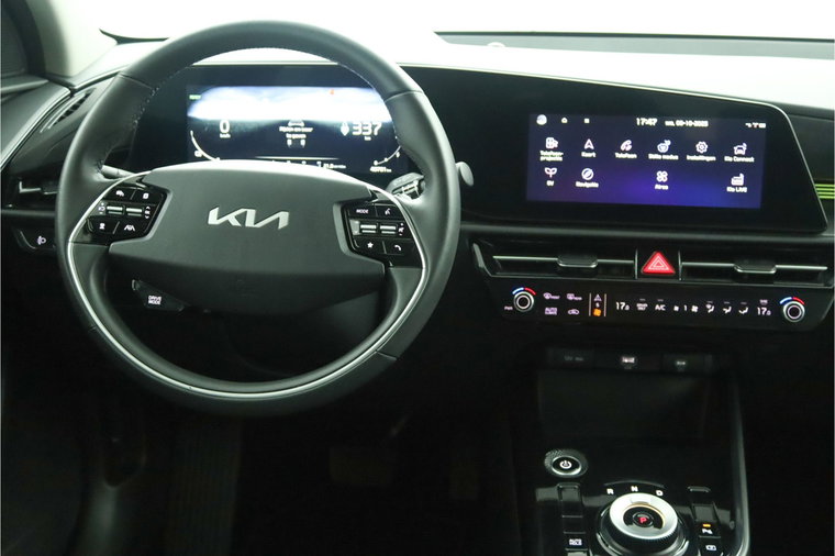 Vehicle Image 33