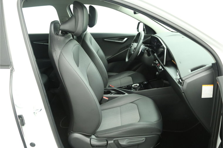 Vehicle Image 35