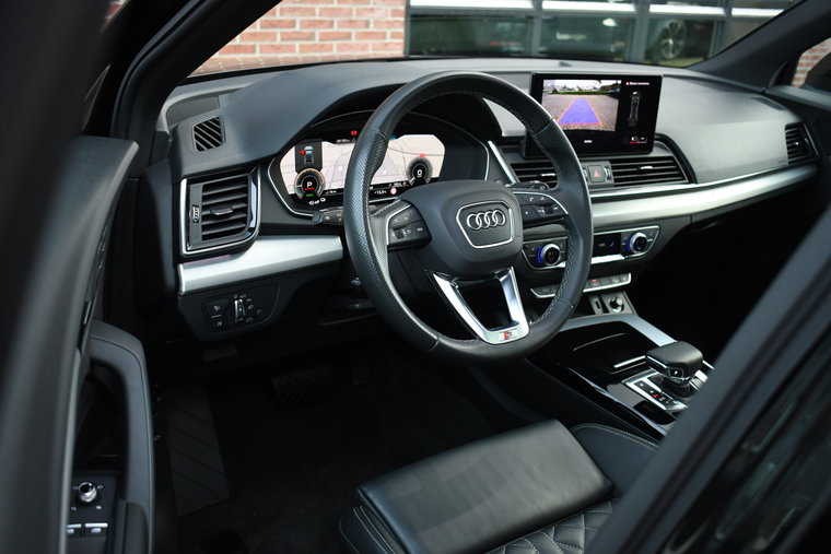 Vehicle Image 35