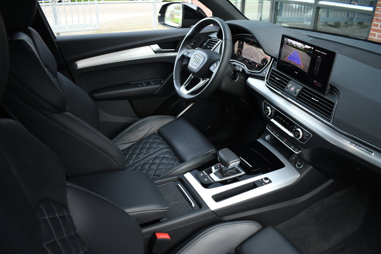 Vehicle Image 45