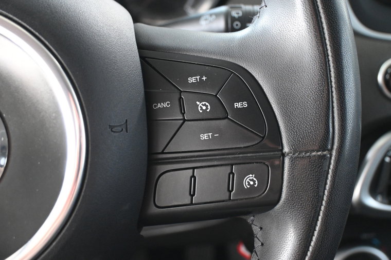 Vehicle Image 24