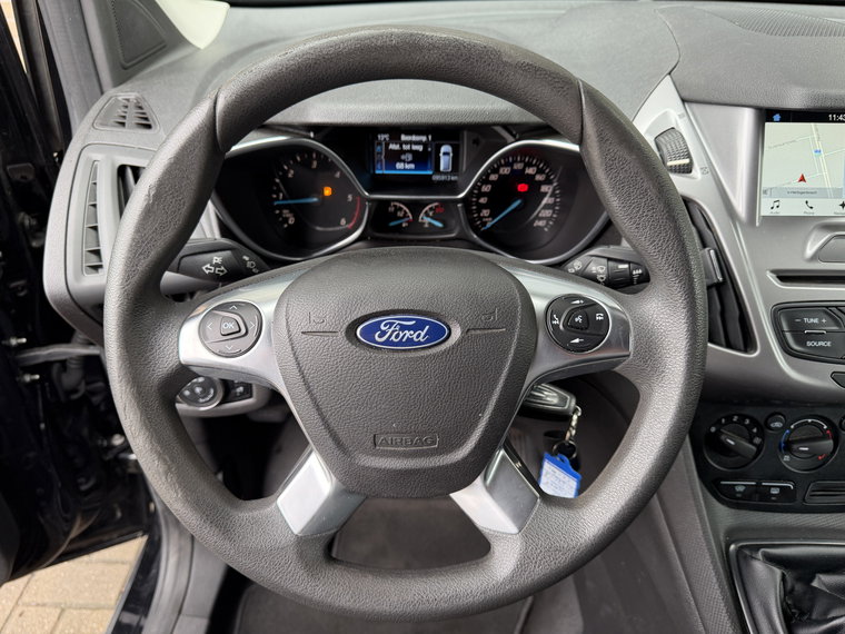 Vehicle Image 34