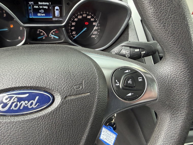 Vehicle Image 36
