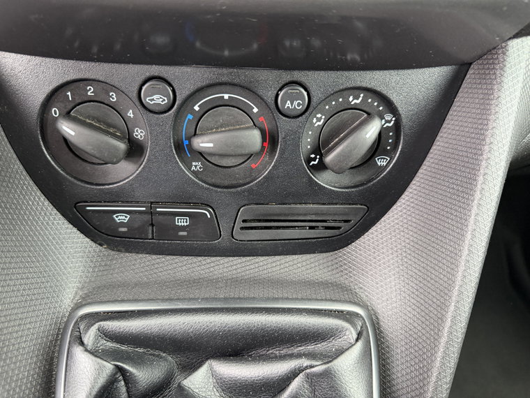 Vehicle Image 39