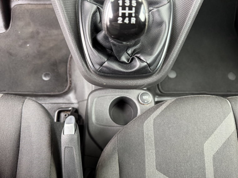 Vehicle Image 40