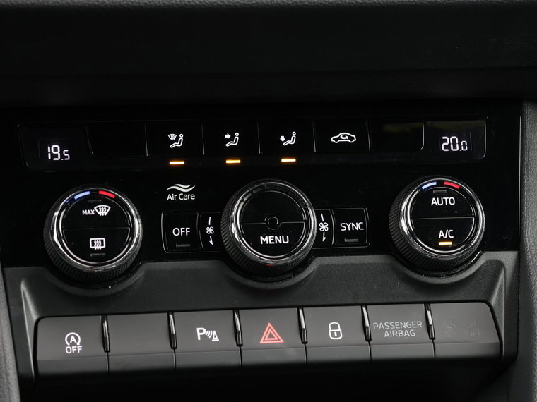 Vehicle Image 26