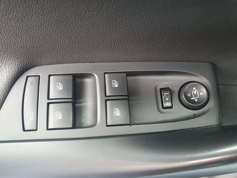 Vehicle Image 43