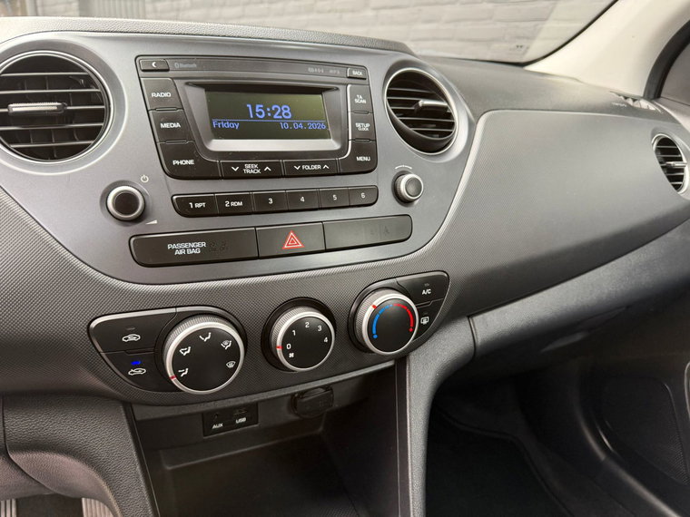 Vehicle Image 22