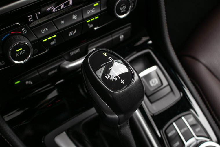 Vehicle Image 38