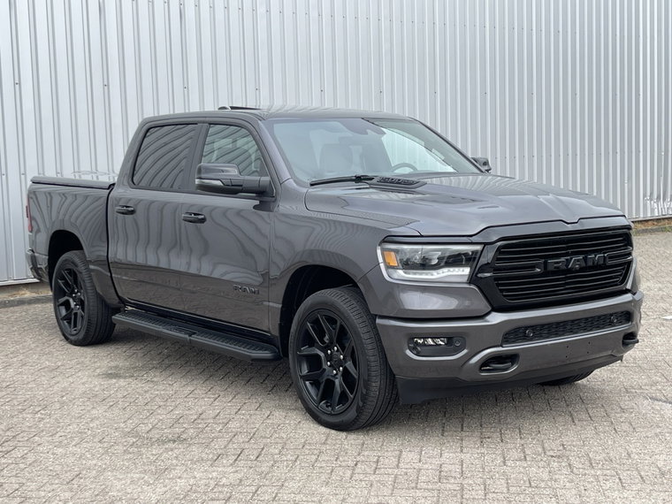 Vehicle Image 14