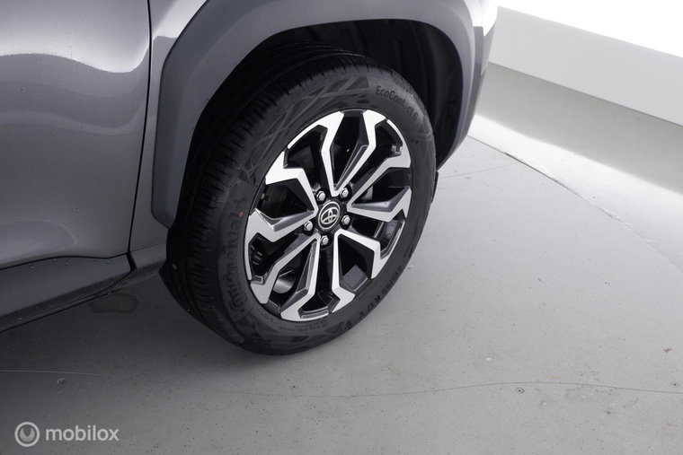 Vehicle Image 16