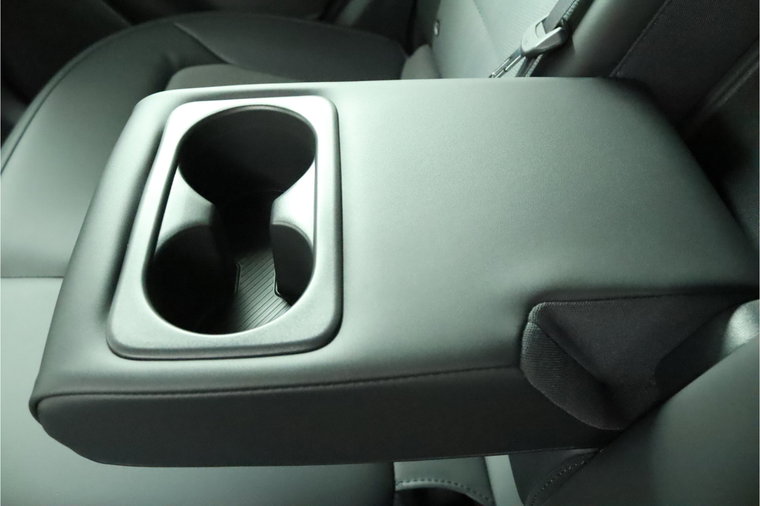 Vehicle Image 40