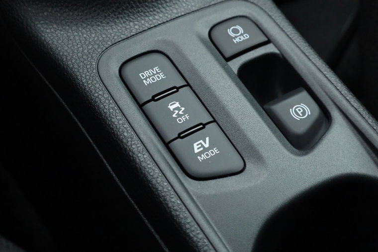 Vehicle Image 25