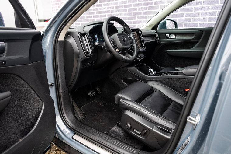 Vehicle Image 18