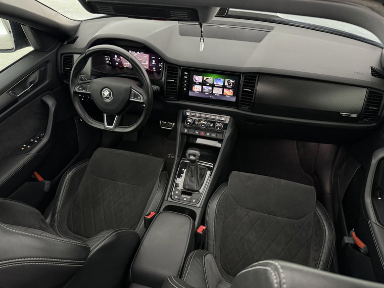 Vehicle Image 18