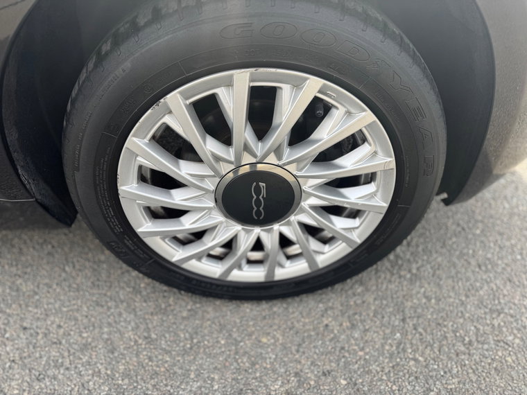 Vehicle Image 16
