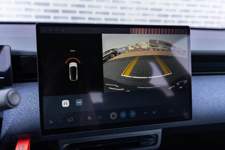 Vehicle Image 9