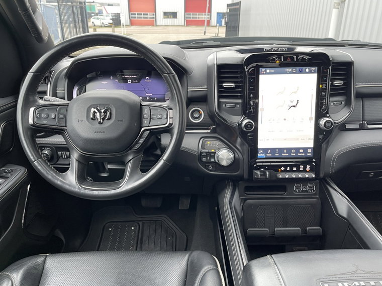 Vehicle Image 45